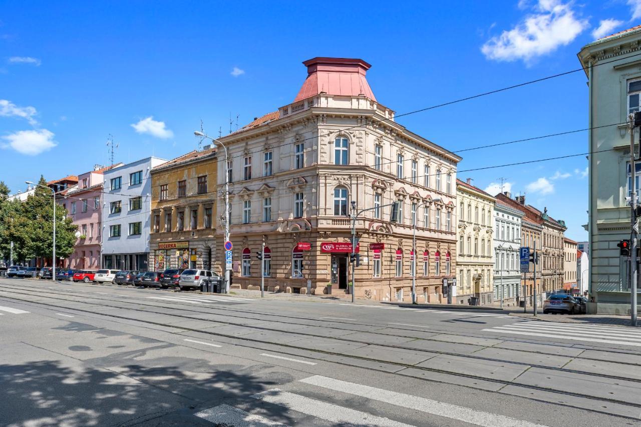 Residence Stefanikova Rose Brno Esterno foto